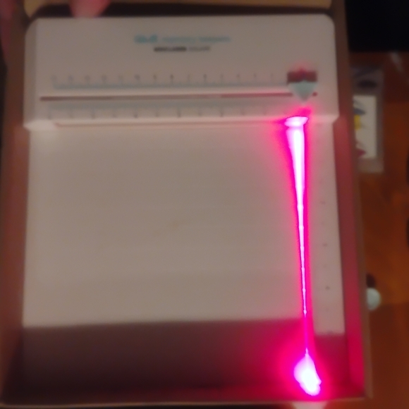 We R Memory Keepers Mini Laser Square - Picture 3 of 3